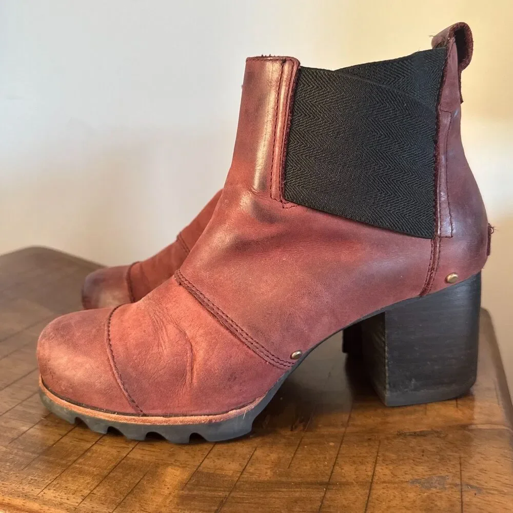 Sorel Burgundy Leather Combat Ankle Boots Women's 8 Casual Rugged